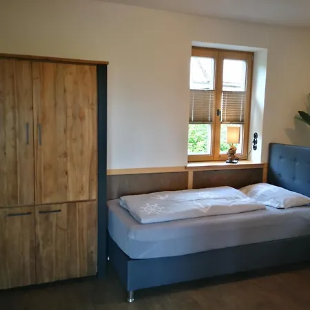 Boddenkutter بيت للعطل *